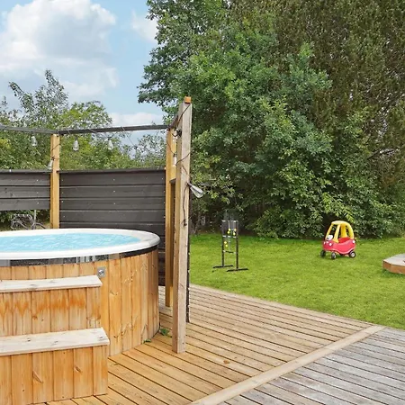 Hébergement de vacances Stunning In With Wifi Glesborg